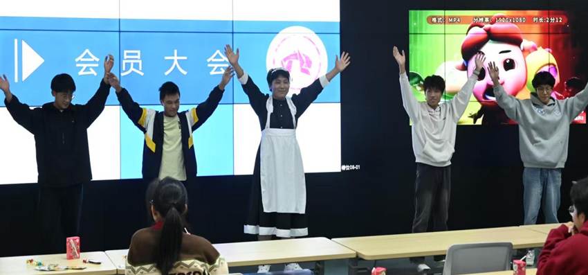 24e319b1b248377c9c43fb3e49b4f07d